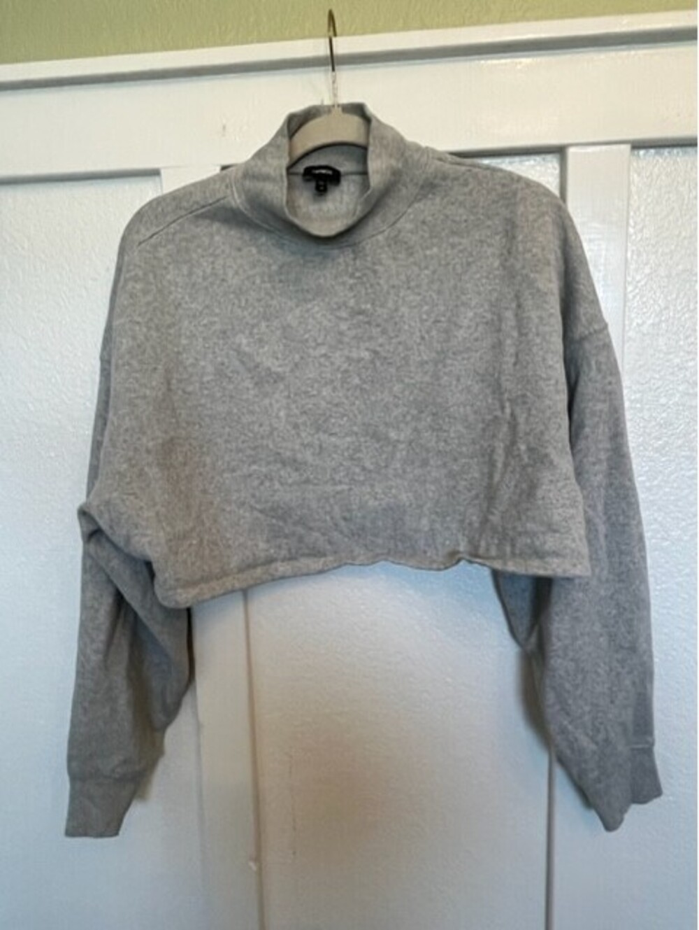 Gray Mock-Neck Cropped Sweatshirt From Express Size XS.